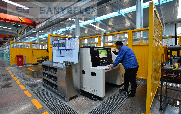 如何控制高压钢丝缠绕胶管的使用期